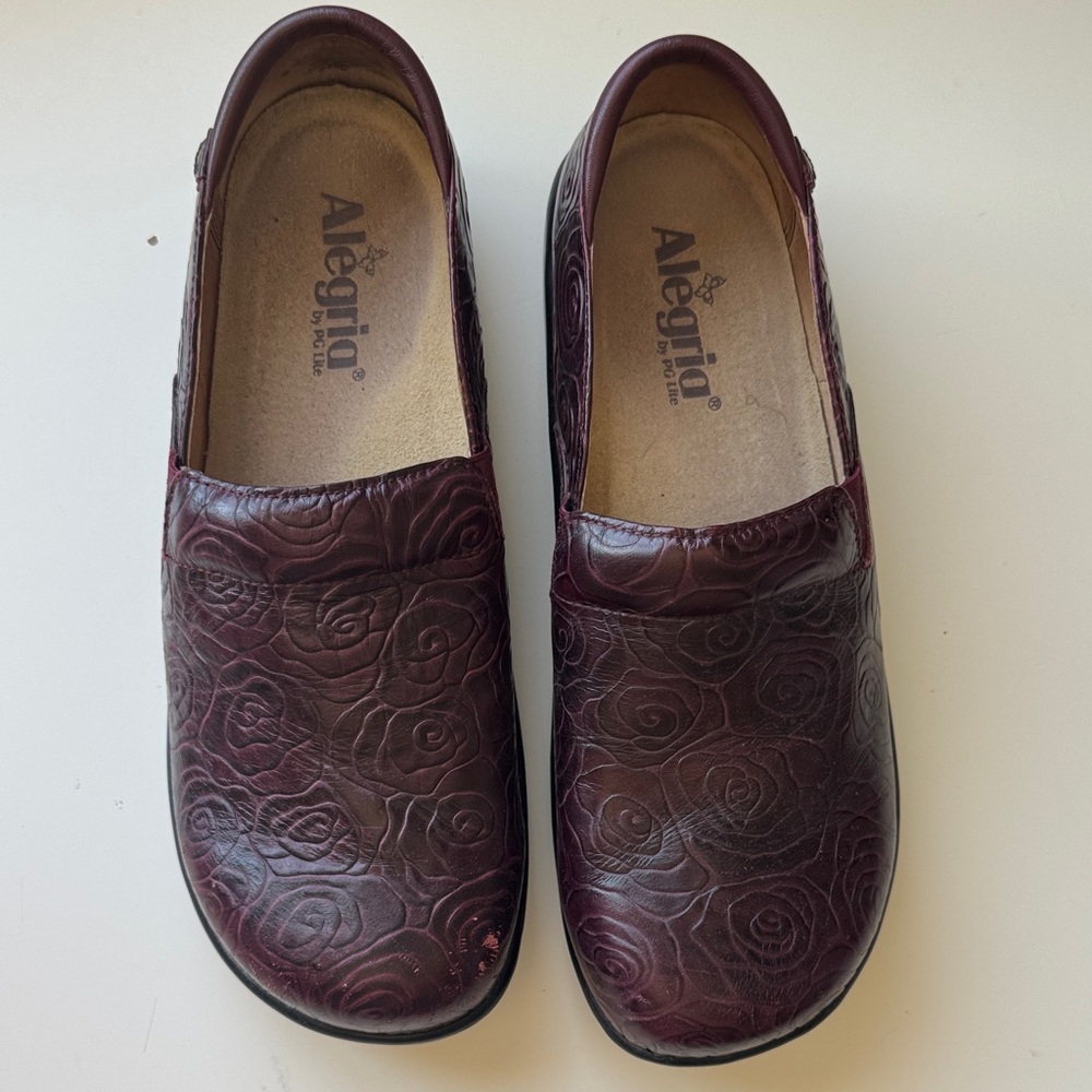 Alegria Women's Embossed Maroon Slip-On Shoes